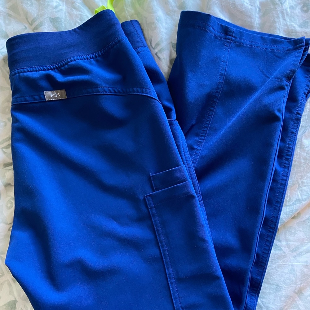 FIGS Kade Cargo Scrub Pant